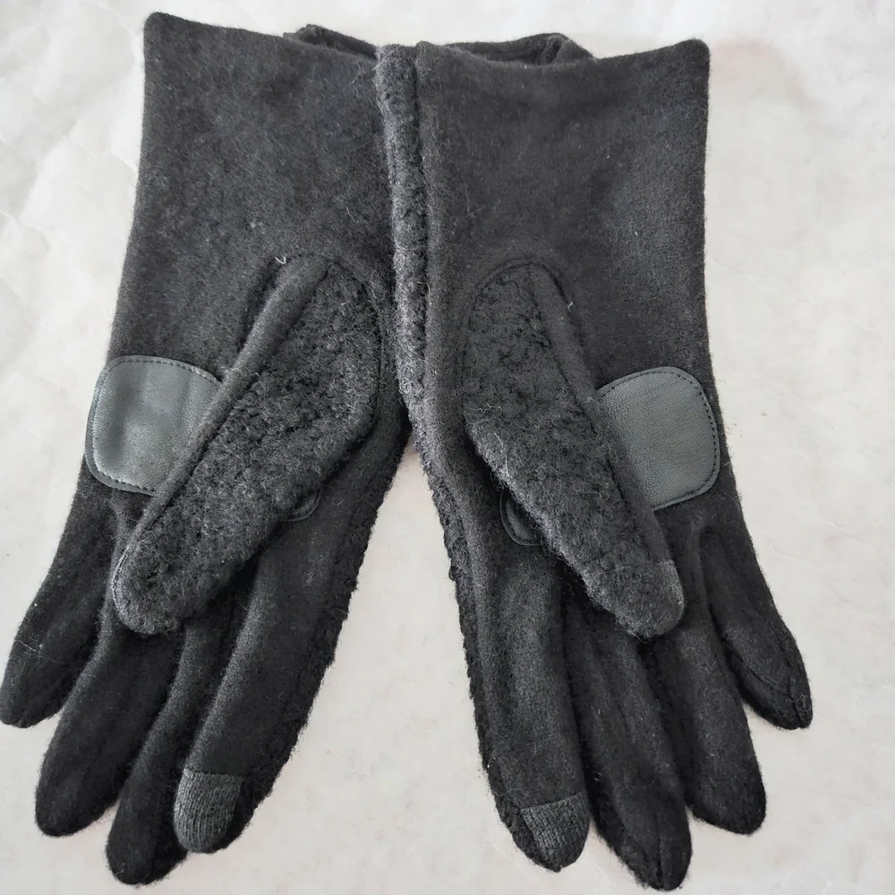Echo Wool Cashmere Blend Black Gloves